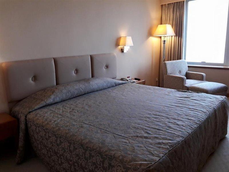 Golden Crown China Hotell Taipa  Eksteriør bilde